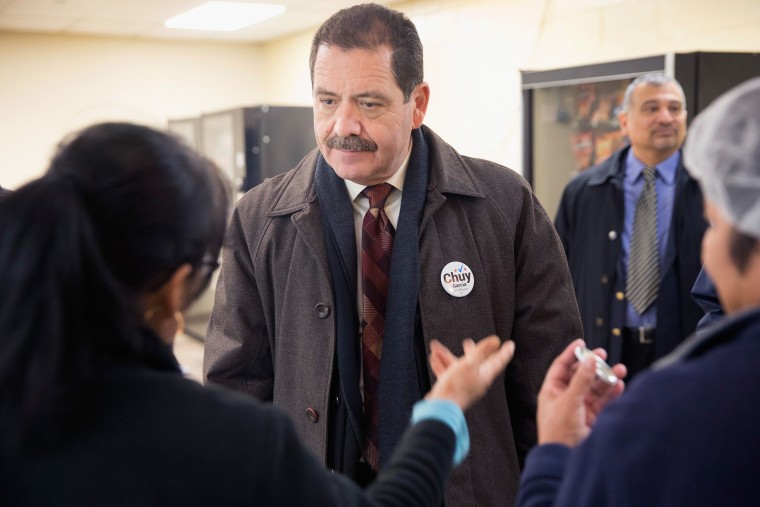 Image: Chicago Mayoral Candidates Campaign One Day Before Election