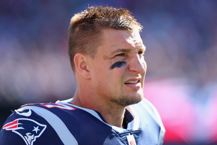 Rob Gronkowski Owns The Buffalo Bills And Other Leftover Patriots