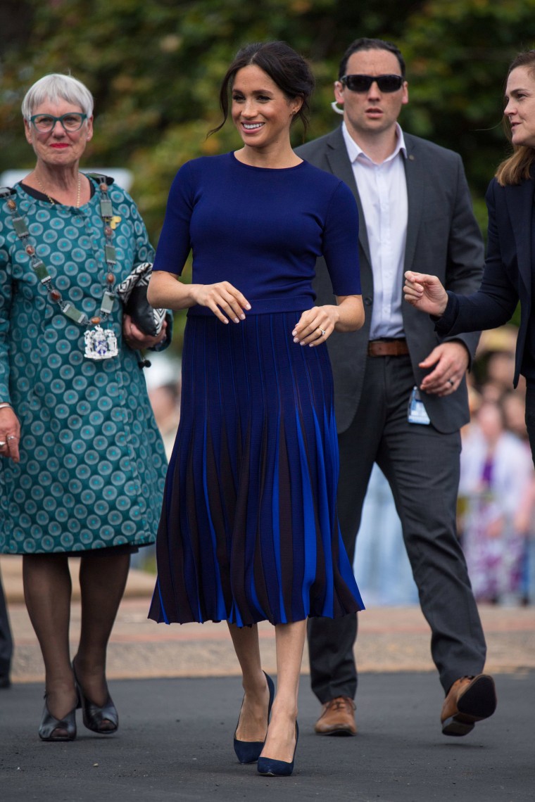 Meghan Markle pleated blue skirt in New Zealand