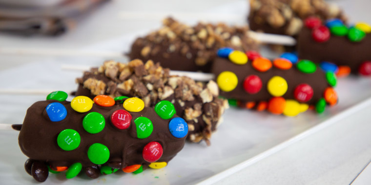 Siri Daly's Candy Banana Pops + Halloween Candy Blondies