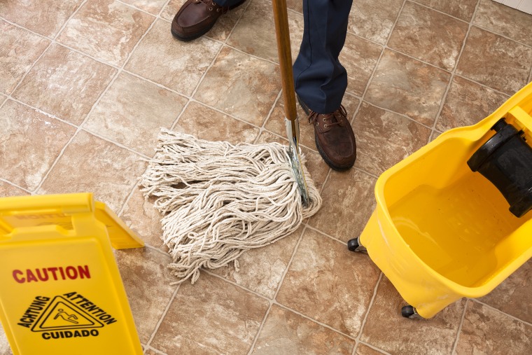 how to clean linoleoum floors