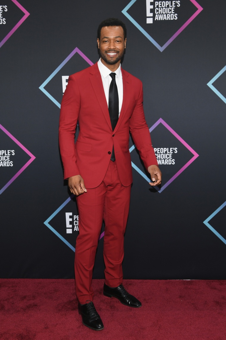 Isaiah Mustafa People's Choice Awards red carpet 