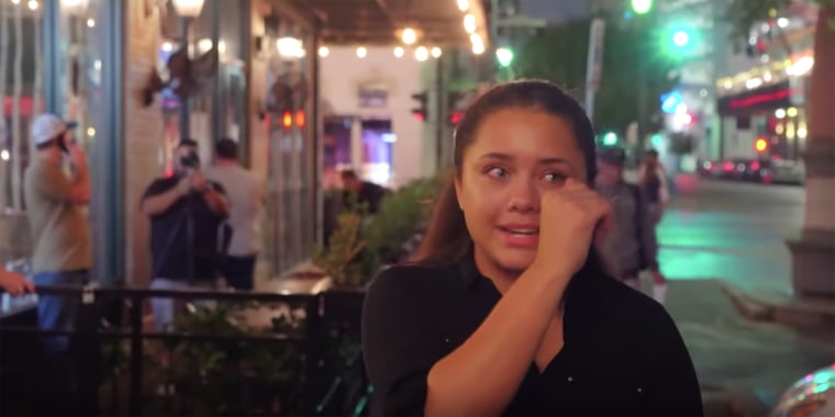 Emotional waitress after $500 tip