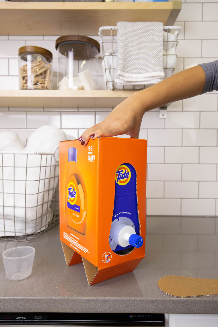 Don't be fooled by the spigot. This is clearly a box of detergent. 