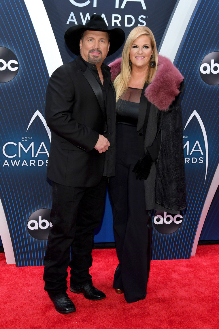 Trisha Yearwood, Garth Brooks CMAs