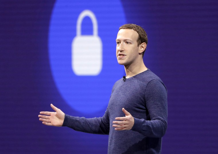 Image: Facebook CEO Mark Zuckerberg makes the keynote speech