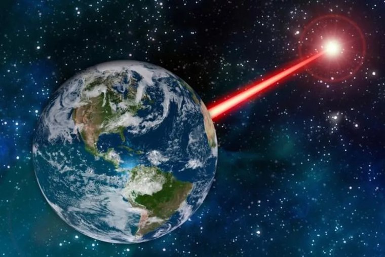 An MIT study proposes that laser technology from emitted from Earth could, acting as a beacon, could attract attention from light years away.
