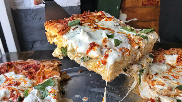 Spaghetti Pie Pizza