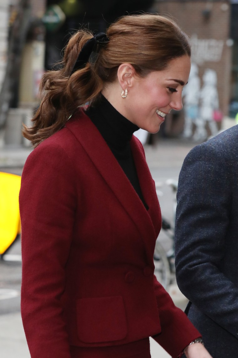 Kate Middleton black bow