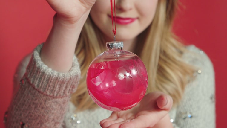 nail polish ornament, diy, change for a 20, easy diy gifts, gifts, christmas