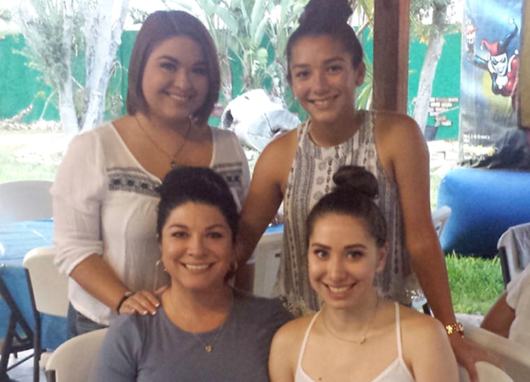 Image: Raquel Cruz, bottom left, is seen with her daughters Kellie Cantu, 23; Korrie Cantu, 17, and Kerrie Cantu, 19.