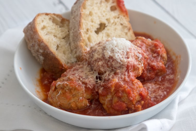 Giada de Laurentiis' Slow Cooker Turkey Meatballs