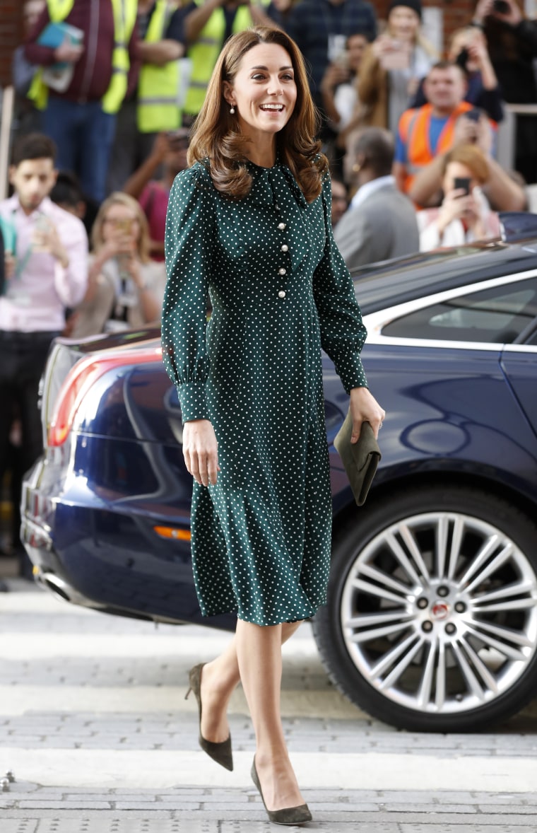 Kate Middleton looks chic in polka dots and high-waisted pants