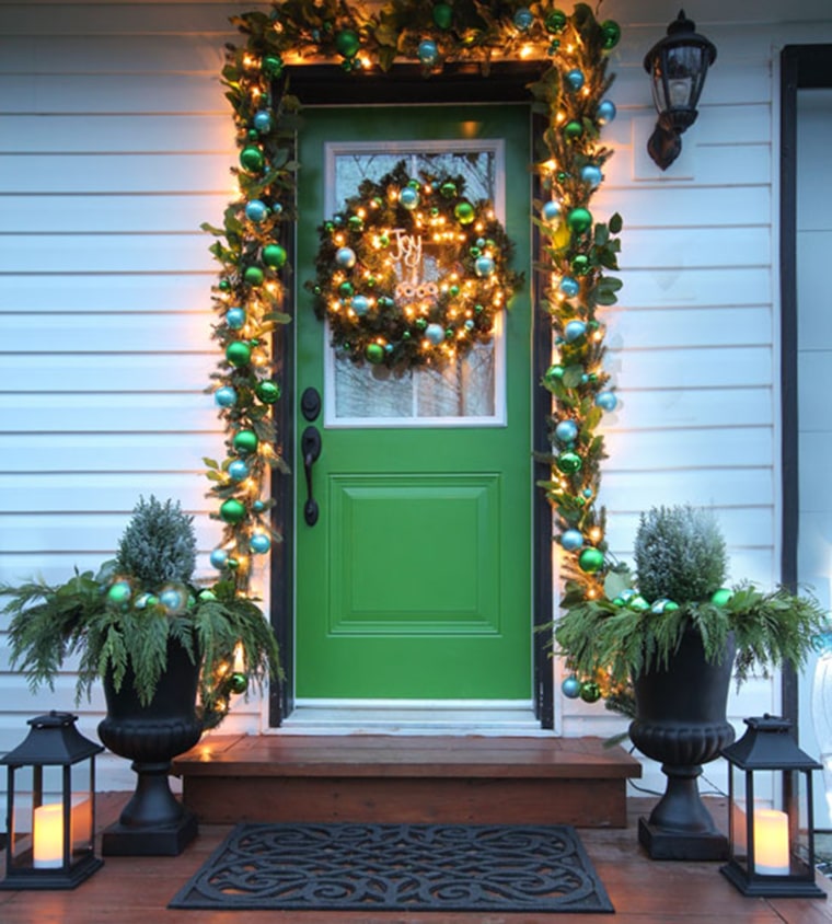 green Christmas door decorations