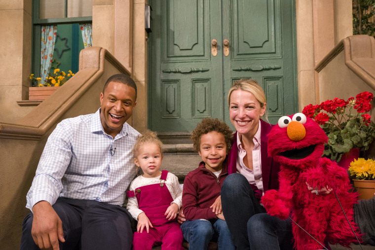 Craig got to bring the whole family to "Sesame Street," as he was joined by wife Lindsay Czarniak, and their children, Sybil and Del. 