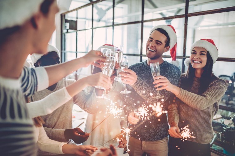 5 etiquette rules for your office holiday party