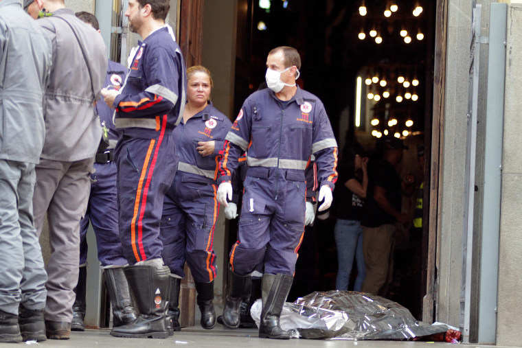 Image: Man kills four at Brazilian cathedral before committing suicide