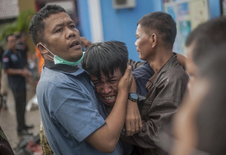 Image: Indonesia tsunami