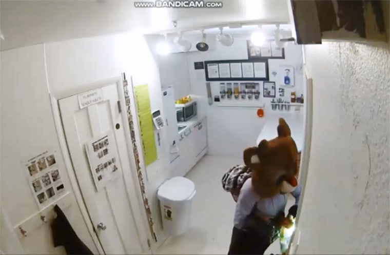 A burglar disguised as \"Rudolph the Red-Nosed Raindeer\" in Fort Collins, Colorado
