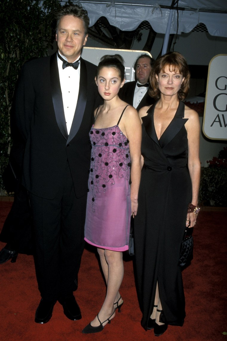 Tim Robbins, Eva Amurri and Susan Sarandon during The 56th Annual Golden Globe Awards - Red Carpet at Beverly Hilton Hotel in Beverly Hills, California, United States. (Photo by Jim Smeal/WireImage)