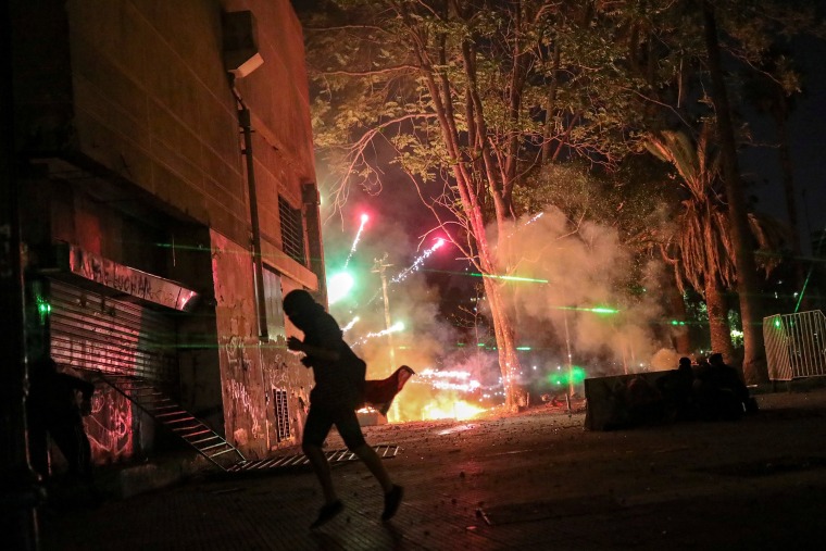 Image: Protest against Chile's government in Santiago