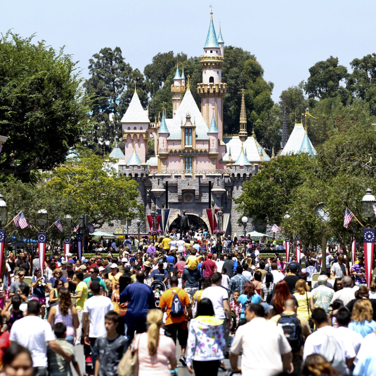 Image: Disney Sales, Profit Top Analyst Views On Ad Rebound