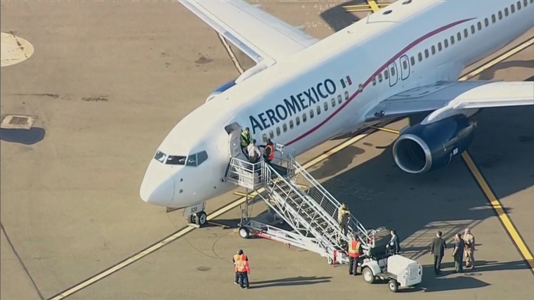 Image: Aeromexico plane diverted to Oakland