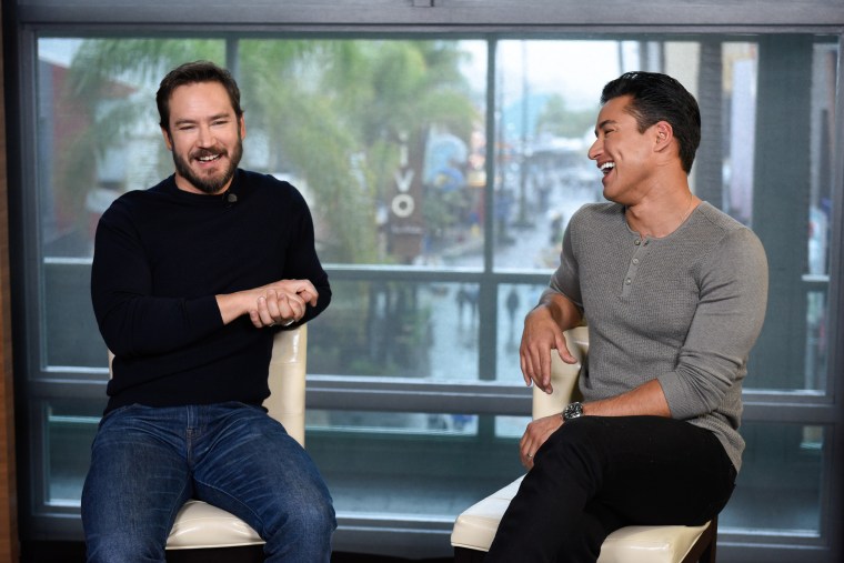 Mario Lopez and Mark-Paul Gosselaar