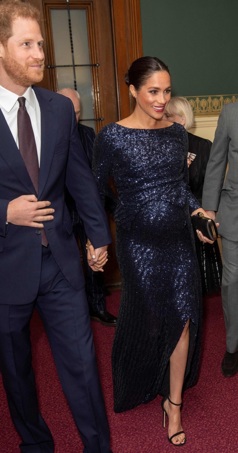 Meghan Markle, sparkly dress, pregnancy fashion, formal maternity dresses, Meghan Markle dress