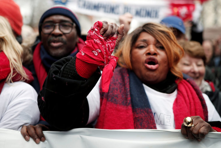 Image: A "red scarves" demonstration in Paris