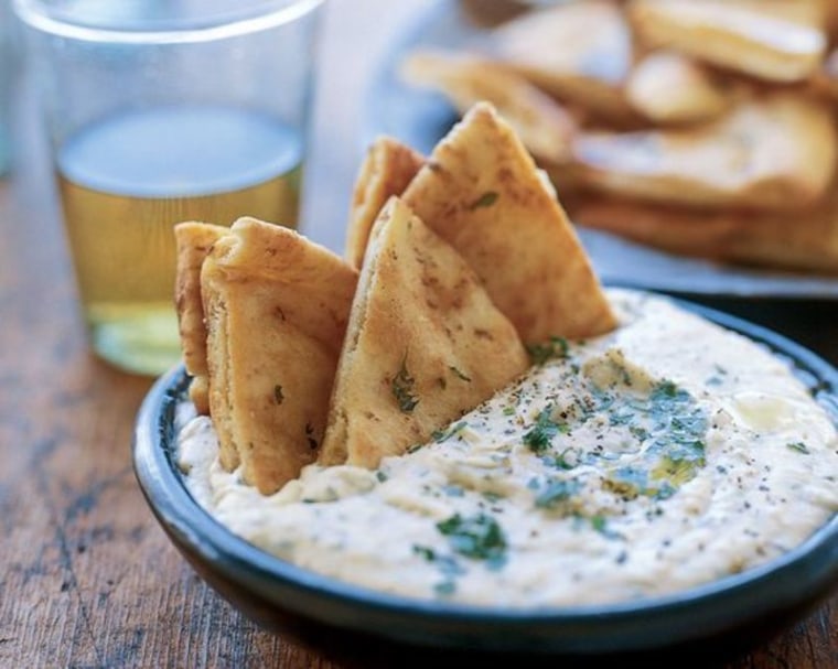 White Bean Dip with Pita Chips