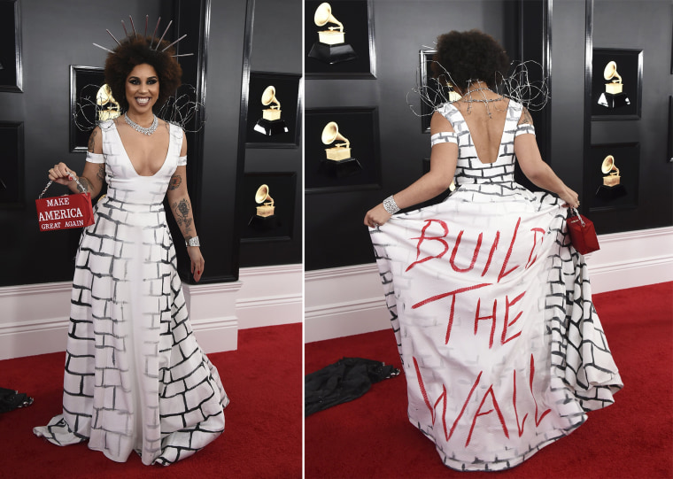 Joy Villa, Gram