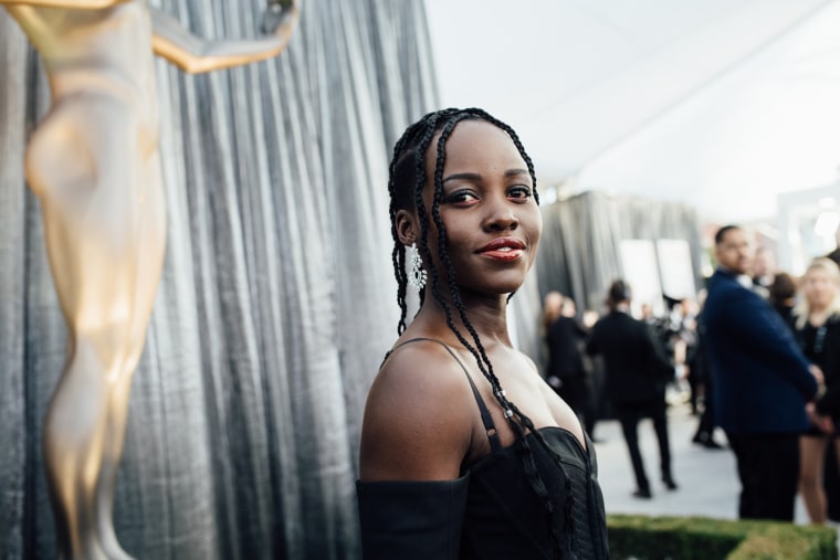 Image: Lupita Nyong'o arrives to the Screen Actors Guild Awards in Los Angeles on Jan. 27, 2019.