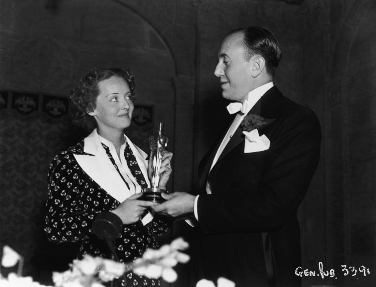 Bette Davis at the 1936 Oscars