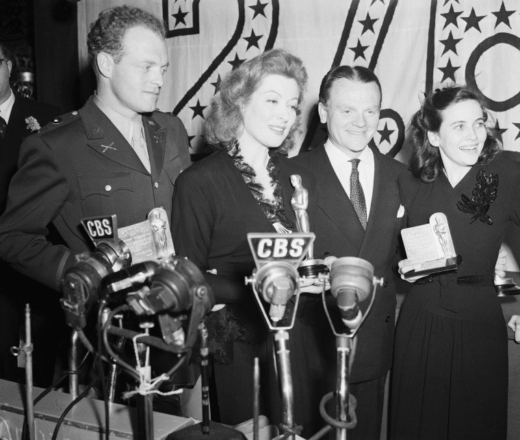 Greer Garson at the 1943 Oscars