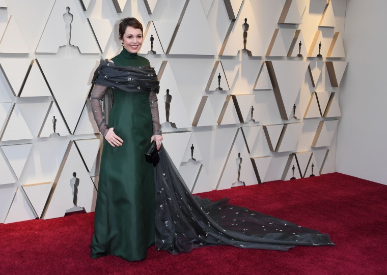 Olivia Colman Oscars red carpet 2019