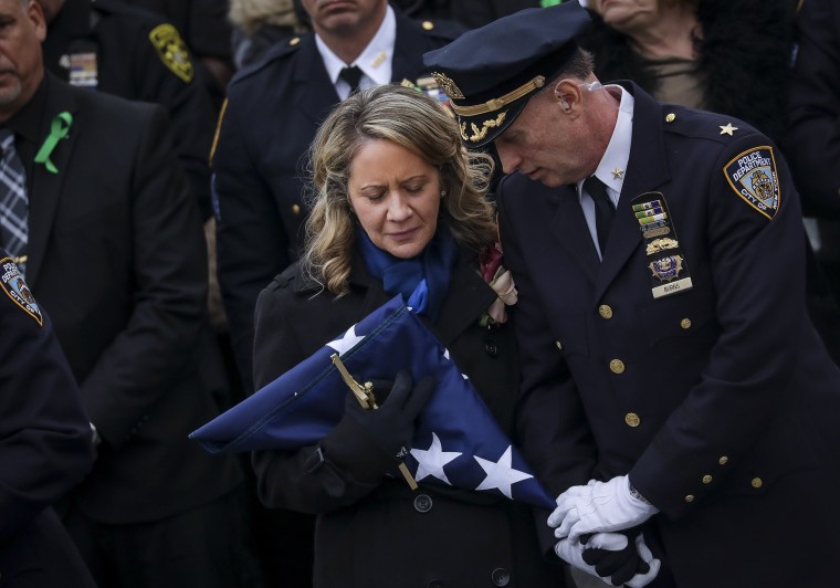 Image: Funeral Held For NYPD Detective Killed During Attempted Robbery In Queens