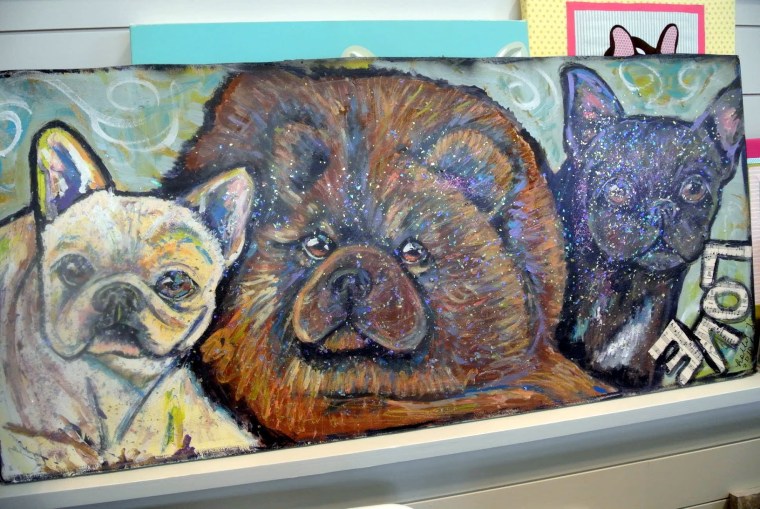 A glittery tribute to Martha Stewarts dogs.
