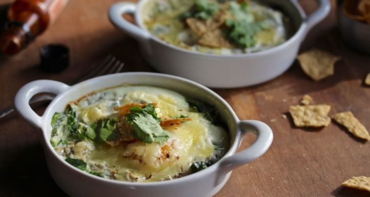 Simple Baked Eggs with Spinach and Salsa