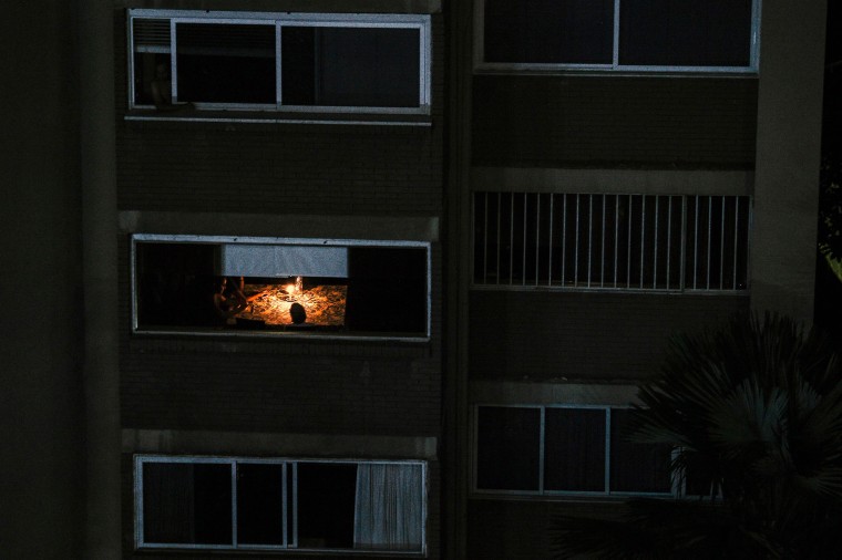 Image: TOPSHOT-VENEZUELA-CRISIS-POWER-OUTAGE