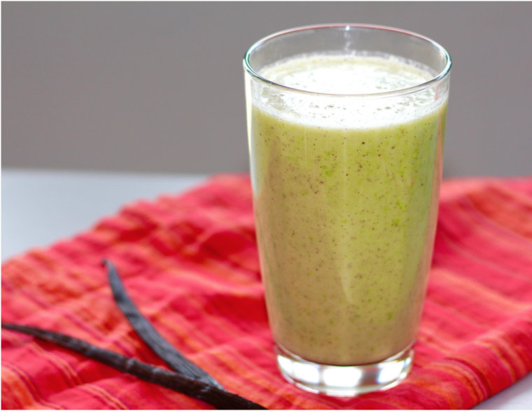 High-Protein Smoothie with Vanilla Bean