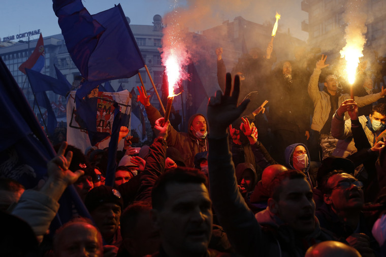 Image: Serbian ultra-nationalists