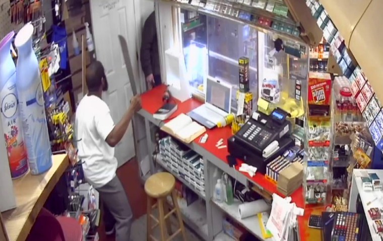 Image: A convenience store clerk fought robbers with a machete in Huntsville, Alabama.