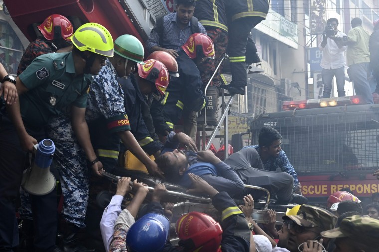 Image: Bangladesh building fire
