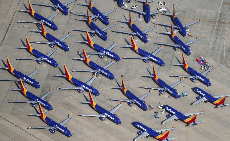 Image: Southwest Parks Grounded Boeing 737 MAX Planes At Remote California Airport