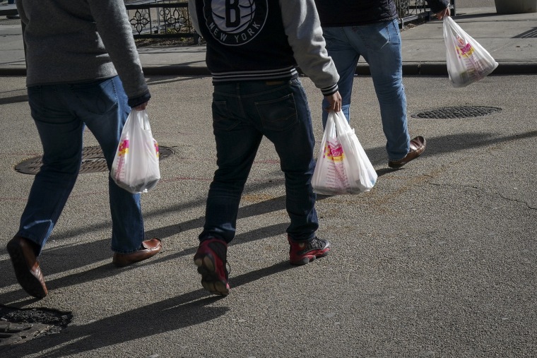 Governor Cuomo Renews Call For Plastic Bag Ban In New York State