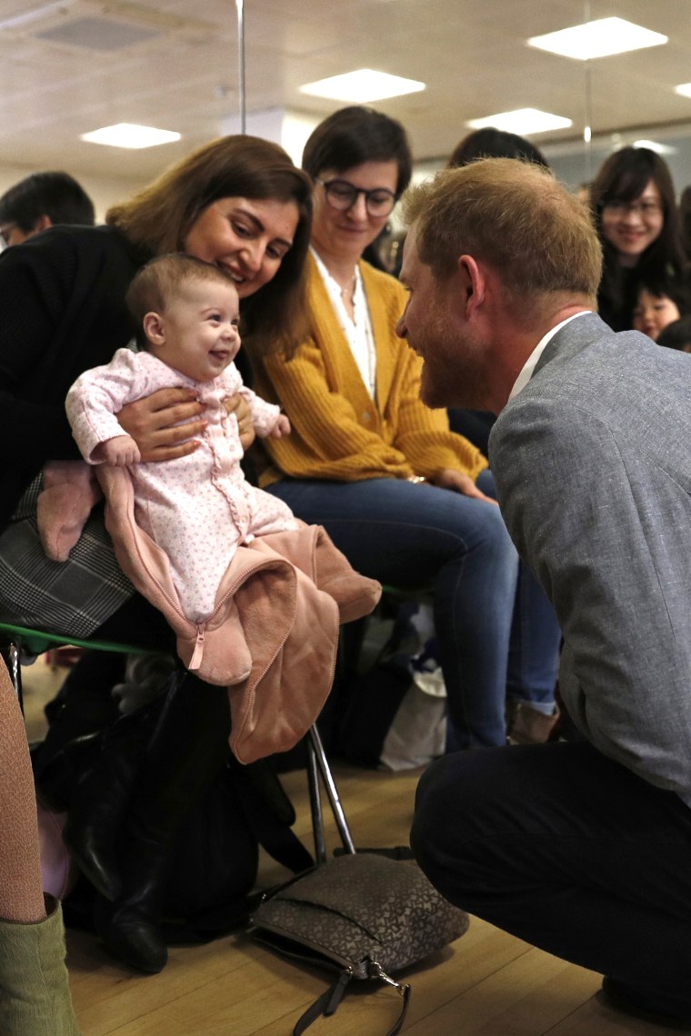 Prince Harry makes baby smile at ballet class