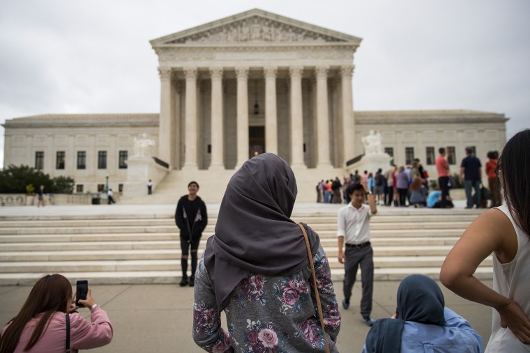 Image: Supreme Court Dismisses Case Against Trump's Travel Ban
