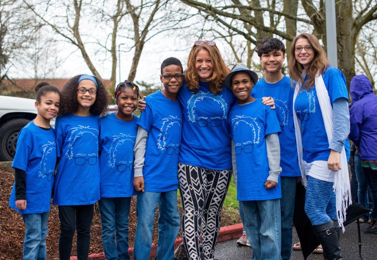 Image: The Hart family of Woodland, Washington, at a Bernie Sanders rally in Vancouver, Washington on March 20, 2016.