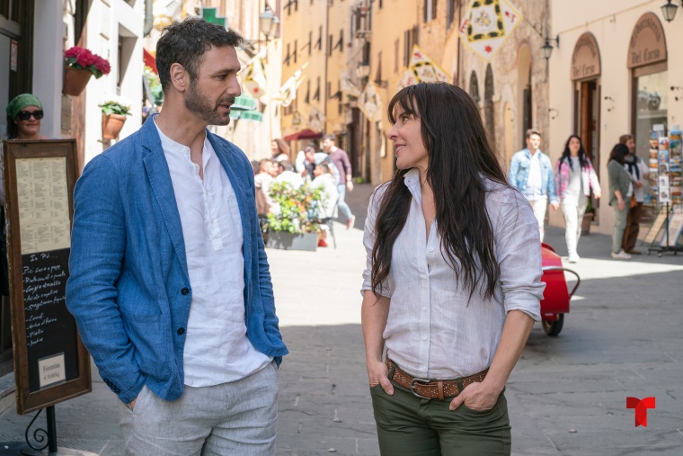 Raoul Bova and Kate del Castillo